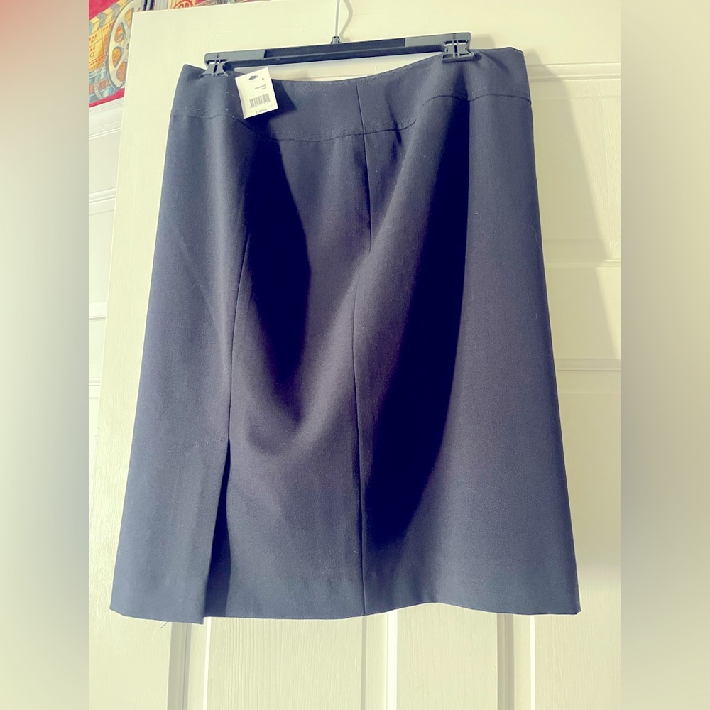 New With Tags Elegant Navy Women's Knee Length Skirt